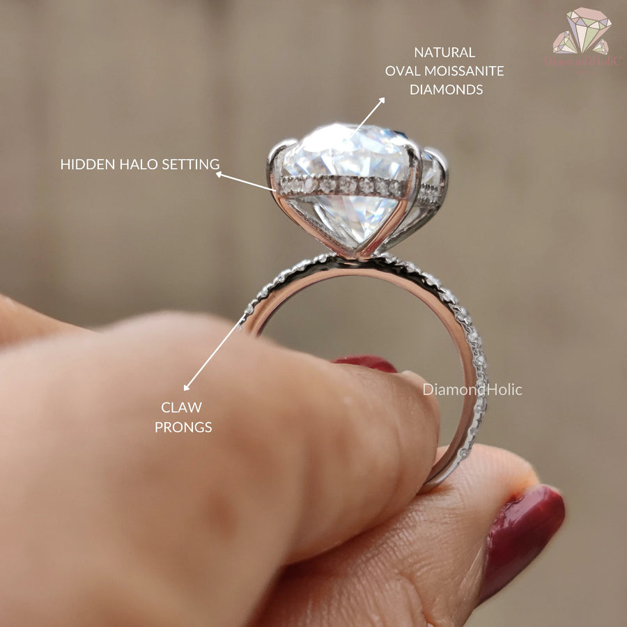 Luxury Moissanite Ring
