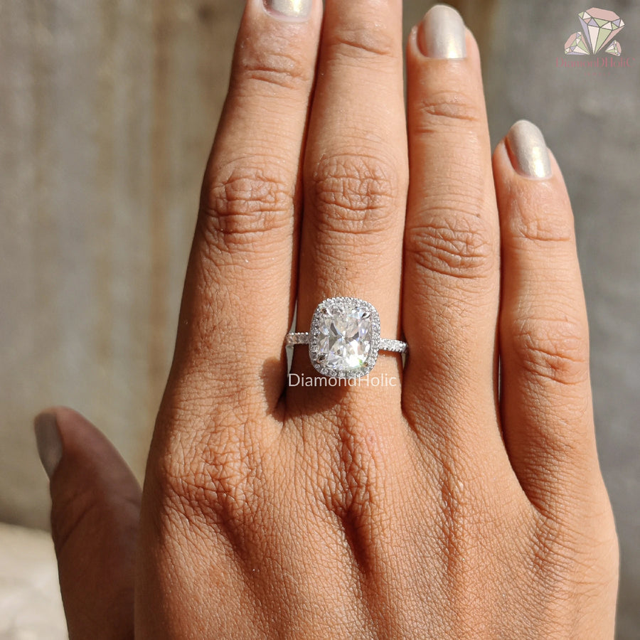 Beautiful Moissanite Engagement Ring