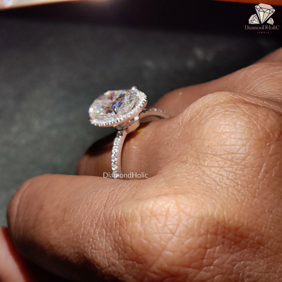 Elegant Solitaire Diamond
