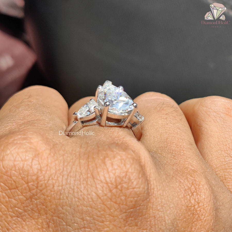 Ring, Proposal Moissanite Ring, Radiant Moissanite Ring, Classic Moissanite Ring, High-Quality Moissanite Jewelry, Designer Moissanite Ring,