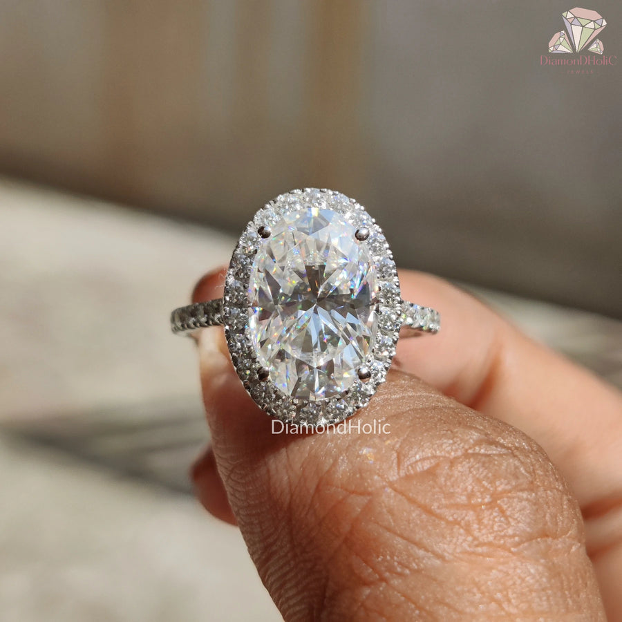 Oval Cut Halo Ring Design
