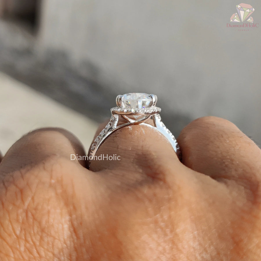 Sparkling Moissanite Ring for Her
