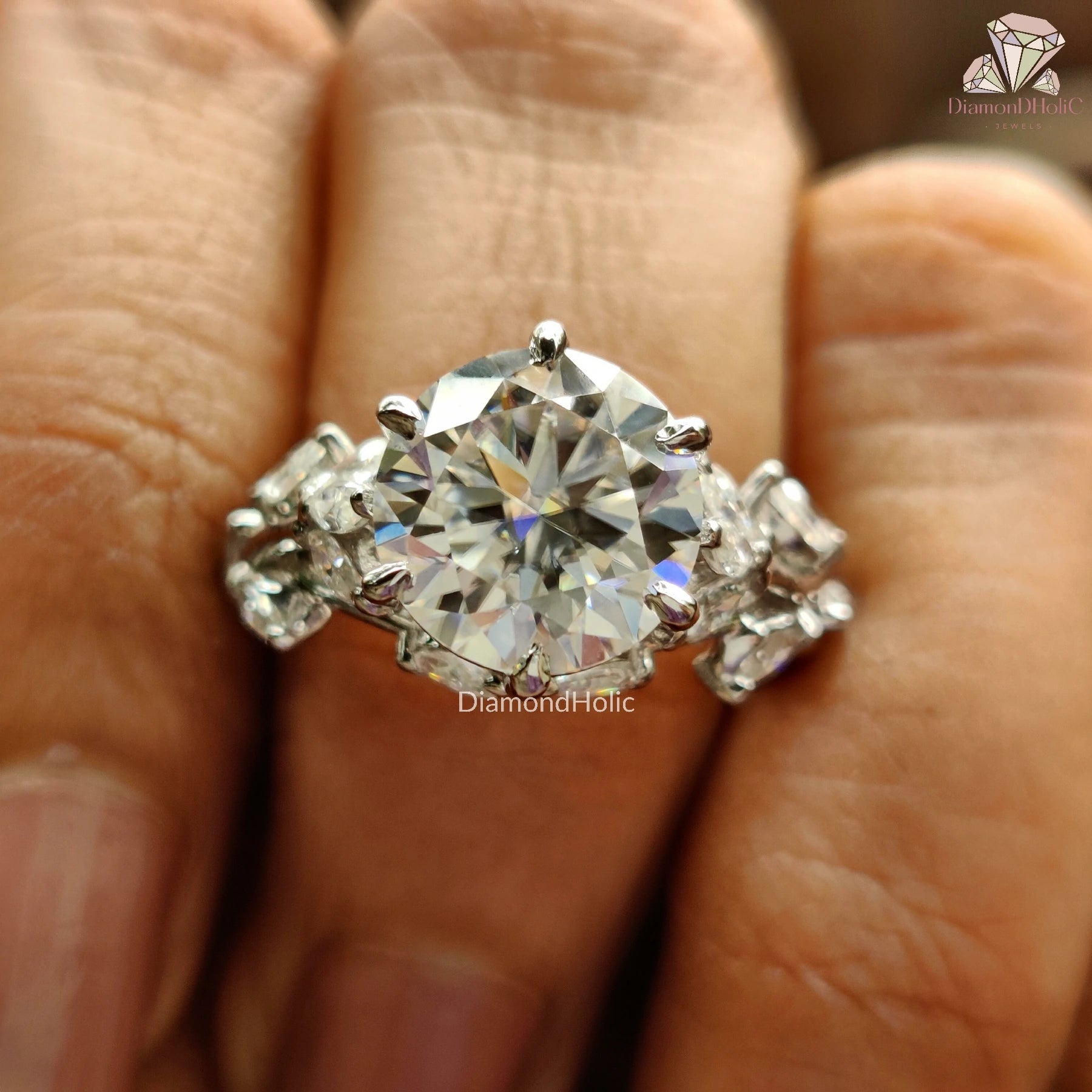 Round Cut Moissanite Anniversary Ring
