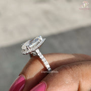 Elegant Halo Diamond Ring
