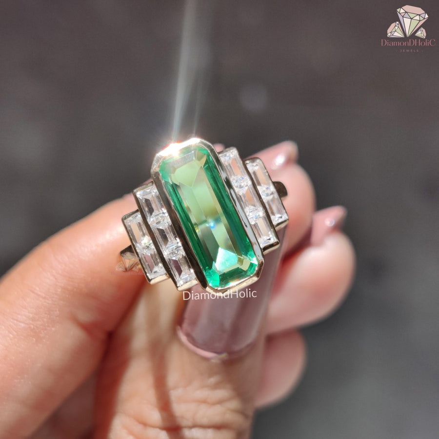 Elegant Emerald Cut Ring
