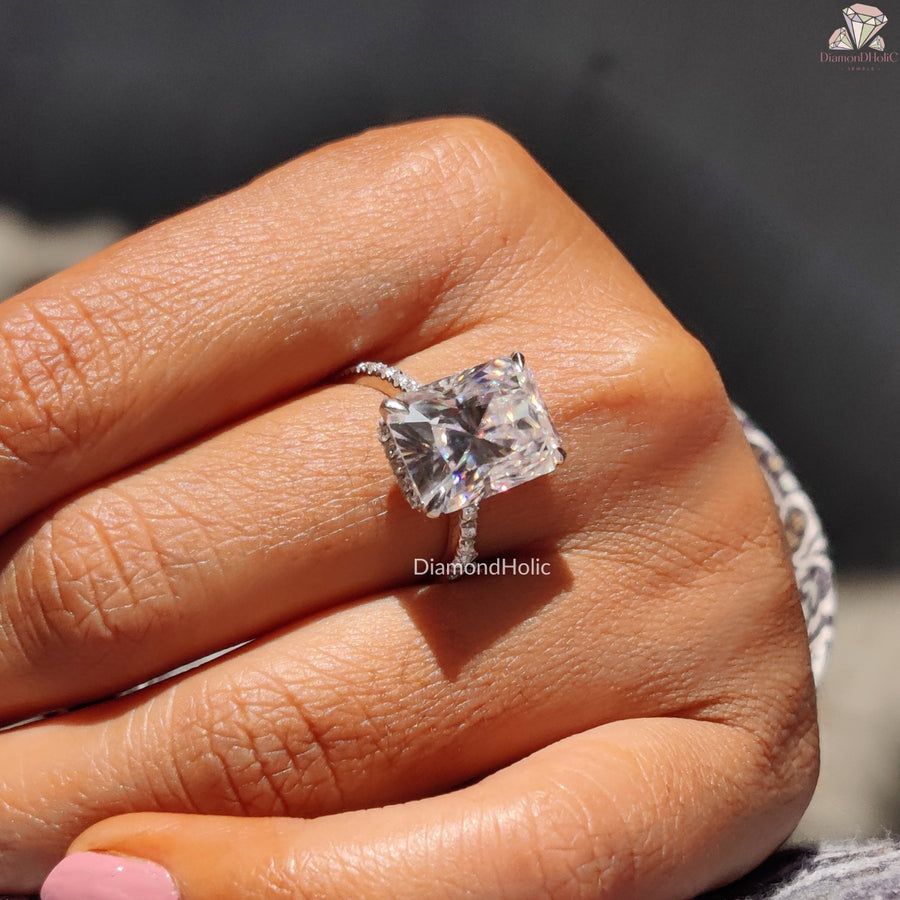 Solitaire Radiant Cut Moissanite