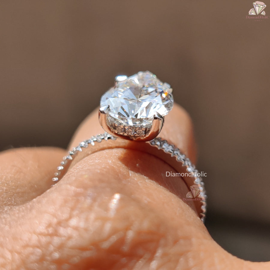 Elegant Pear Cut Engagement Ring