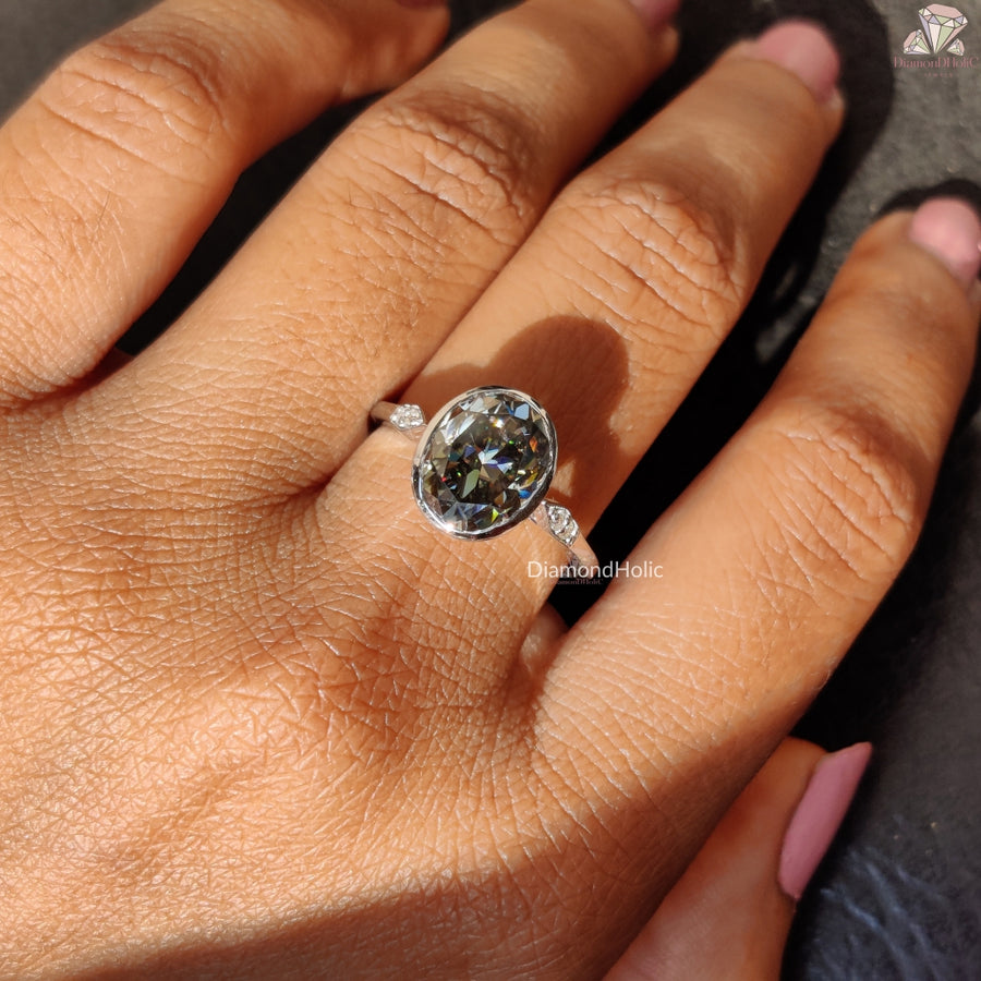 Elegant Oval Moissanite Ring