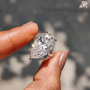 Luxury Moissanite Ring
