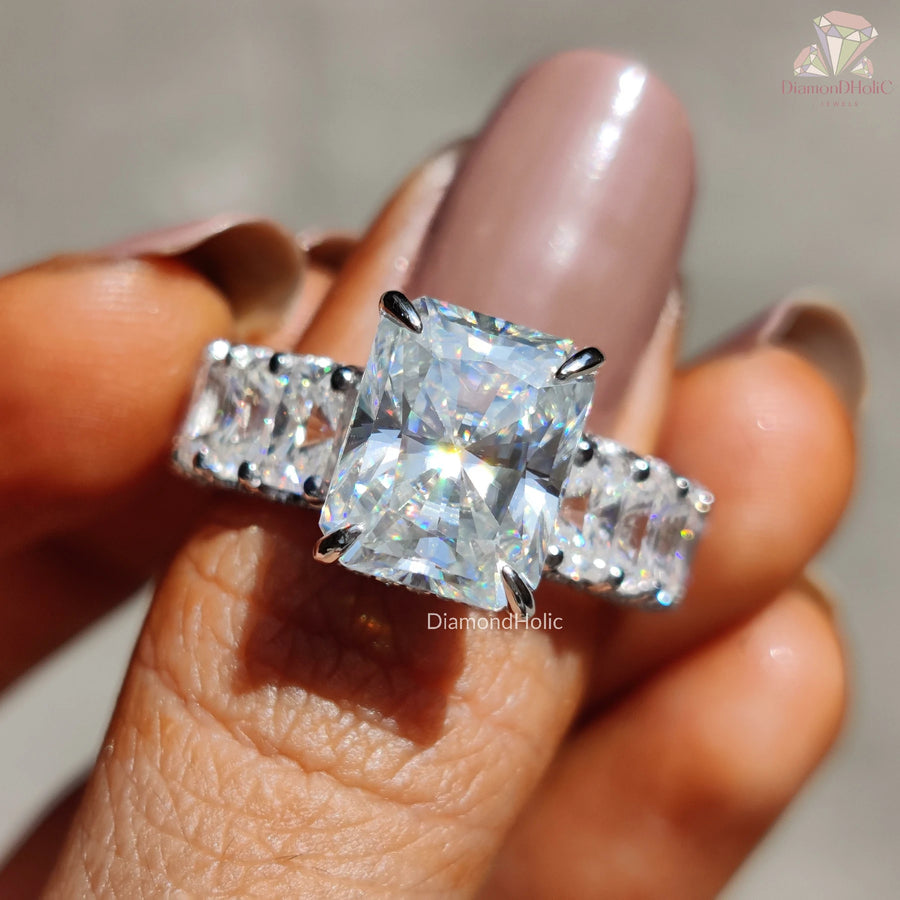 Timeless Love Moissanite Ring
Radiant Cut Wedding Jewelry