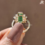 Modern Engagement Ring Design
