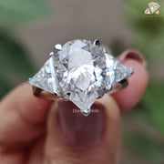 7 CT pear cut moissanite proposal ring