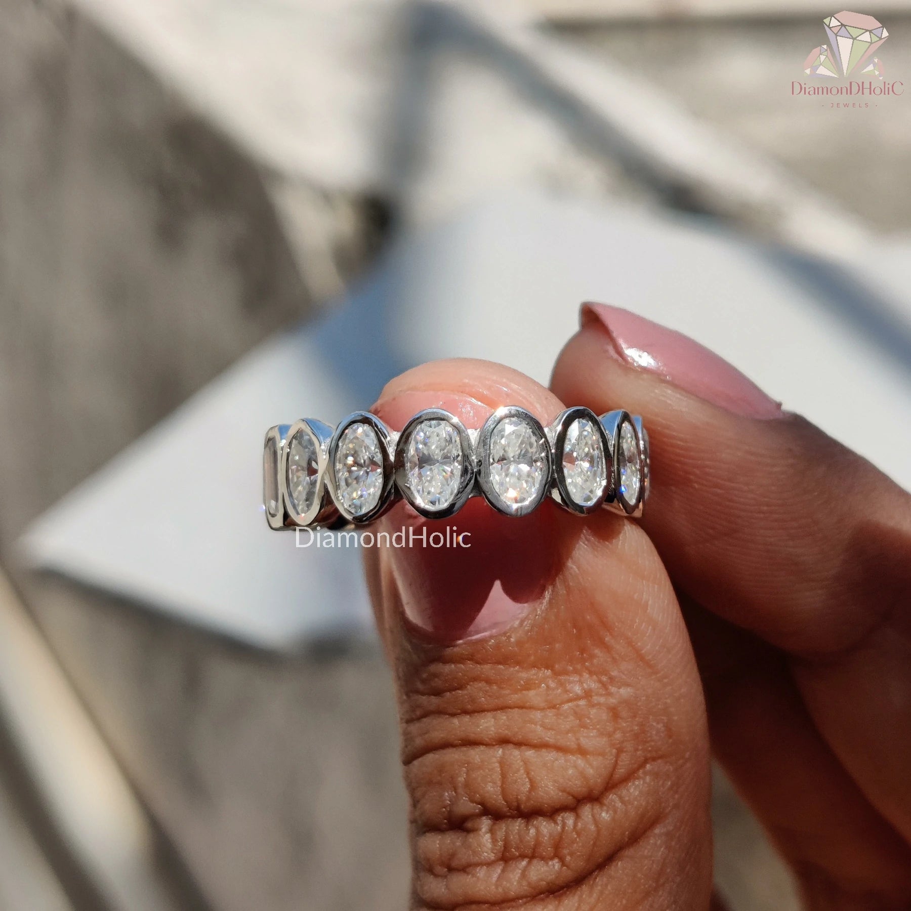 Unique Bezel Setting Oval Cut and Emerald Cut Moissanite Matching Weddibg Band For Her